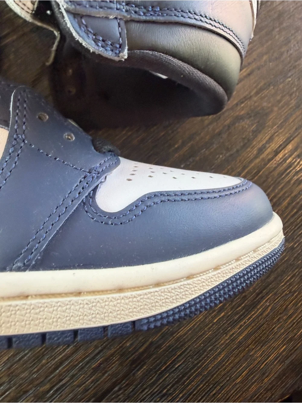 Nike Air Jordan 1 Retro Sneakers Men’s Size 6.5 Midnight Navy/ Black